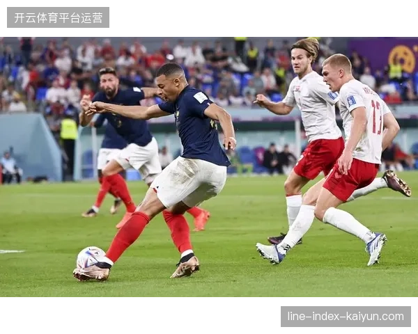 德尚大规模轮换试验失败,法国队板凳深度面临世界杯严峻考验 德尚大规模轮换试验失败,法国队板凳深度面临世界杯严峻考验